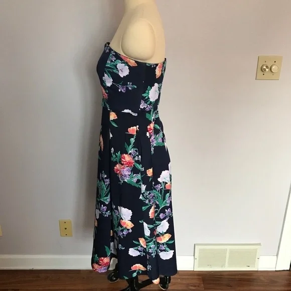 New York and Company Navy Floral Strapless Dress - Picture 4 of 7